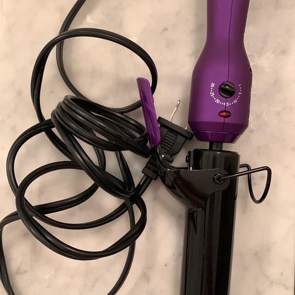 Revlon Curling Iron - Picture 2 of 4